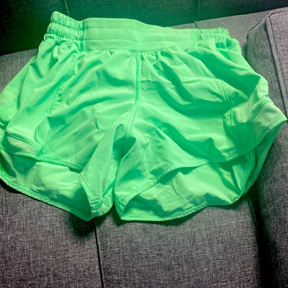 Lulu shorts - Picture 1 of 6